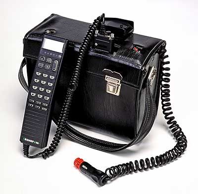 старые сотовые телефоны